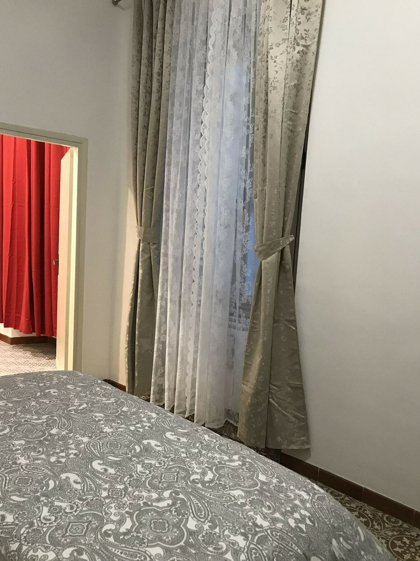 Colosseum Luxury Room Rome Exterior photo